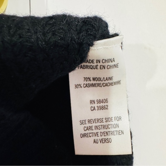 Theory wool and cashmere mock neck short sleeve sweater top NWT - Picture 4 of 4